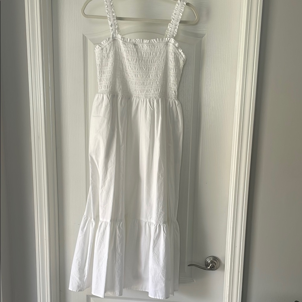 Charming White Smocked Sleeveless Dress